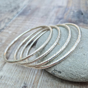Sterling Silver Textured Round Bangle