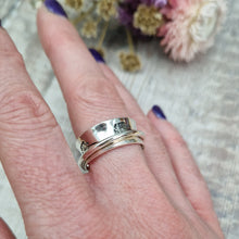 Load image into Gallery viewer, Sterling Silver Dandelion Spinner Ring - UK Size Q