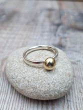 Load image into Gallery viewer, Sterling Silver and Gold Pebble Ring - UK Size P 1/2