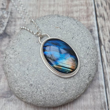 Load image into Gallery viewer, Sterling Silver and Labradorite Gemstone Oval Necklace