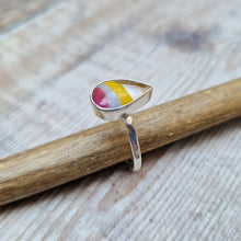 Load image into Gallery viewer, Sterling Silver Pink Surfite Teardrop Ring - UK O 1/2