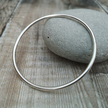 Load image into Gallery viewer, Sterling Silver Smooth Round Bangle