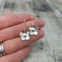 Load image into Gallery viewer, Sterling Silver Flower Earrings