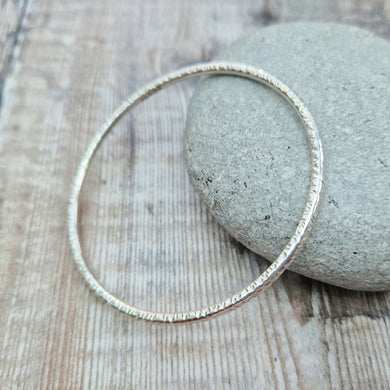 Sterling Silver Textured Round Bangle